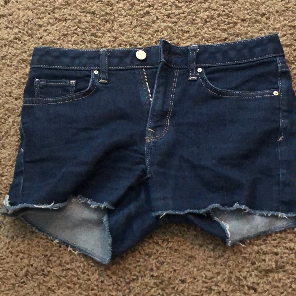 Gap shorts